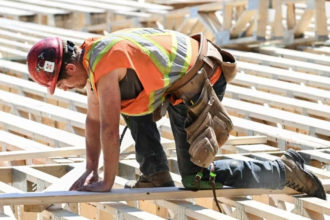 En Quebec aún hay muchos obstáculos para los inmigrantes en el sector de la construcción